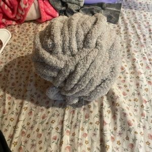 Gray chunky yarn
